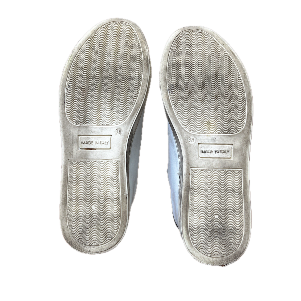 Sneaker mit Sternmuster